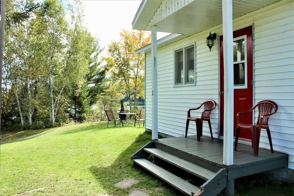 Chalet Au Bord Du St-Maurice La Tuque Bagian luar foto